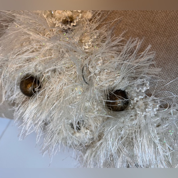 Devi Designs Holiday Wreath Pillows Chenille‎ Feathers Embellishments Christmas - Picture 4 of 13